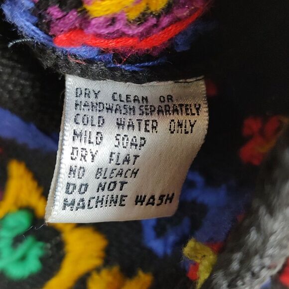 Michael Simon Embroidered Collared Cardigan with Tassels 1992 Vintage - Picture 8 of 13